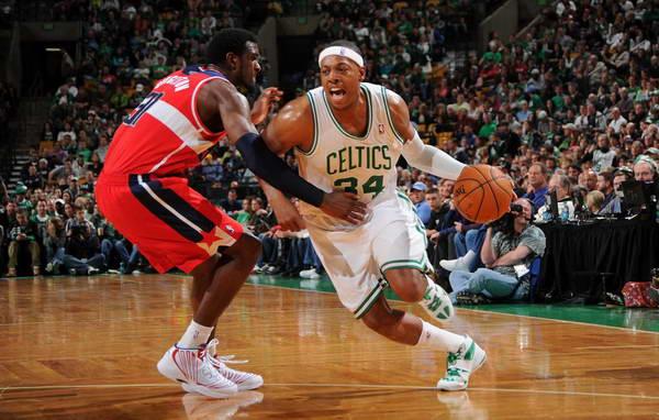 歌手赵传将在辽宁铁人收官战献唱，邀球迷共同见证巅峰时刻（赵传将登场辽宁铁人赛季收官战献唱，邀球迷共赴巅峰时刻）