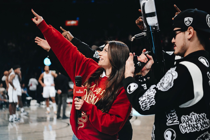 吉尔摩社媒晒照：手术成功，康复之路开始（吉尔摩社媒晒术后照：手术顺利，开启康复之旅）